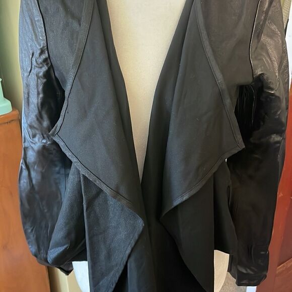 Parker Leather Sleeve & Cloth Torso Crop Jacket - Picture 6 of 8